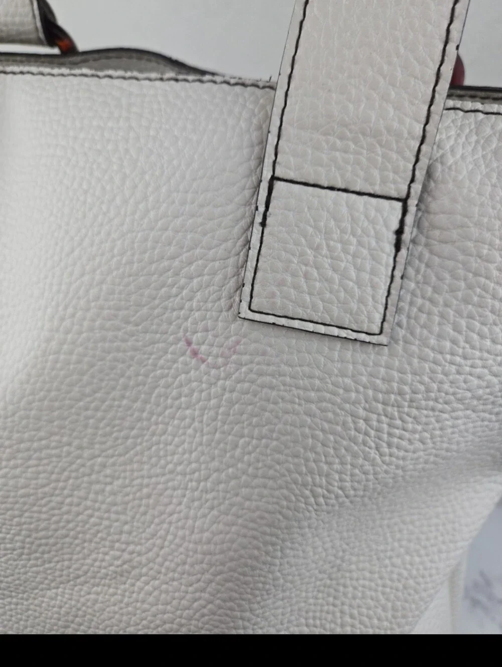 Estee Lauder Classic White Leather Tote Bag with Contrast Stitching